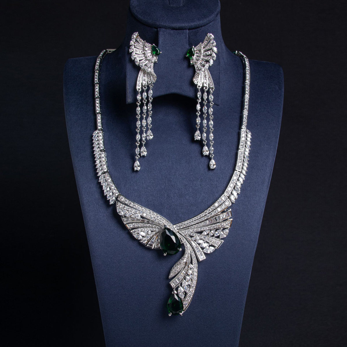 Rania wing tassel bridal set, silver with emerald-green stone