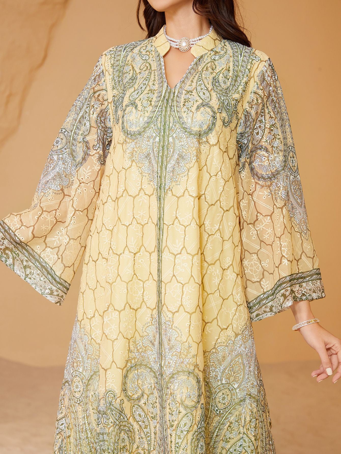 Majestic Paisley Print Abaya – Elegant Modest Dress for Eid & Ramadan (K11)