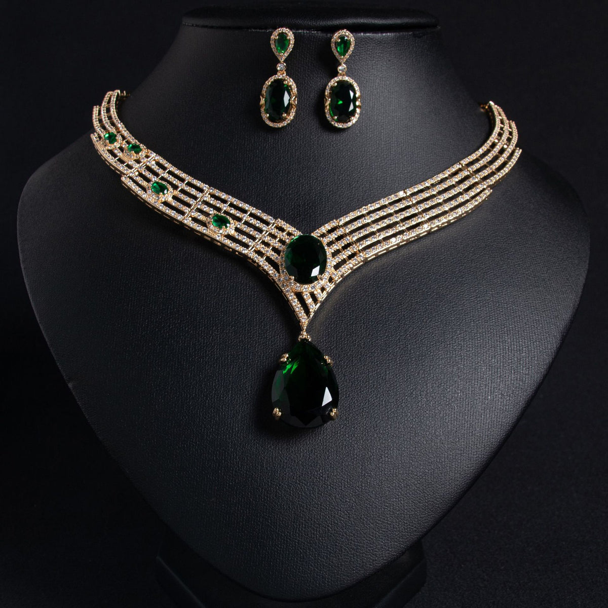 Lina teardrop bridal necklace and earrings, gold with emerald-green stone
