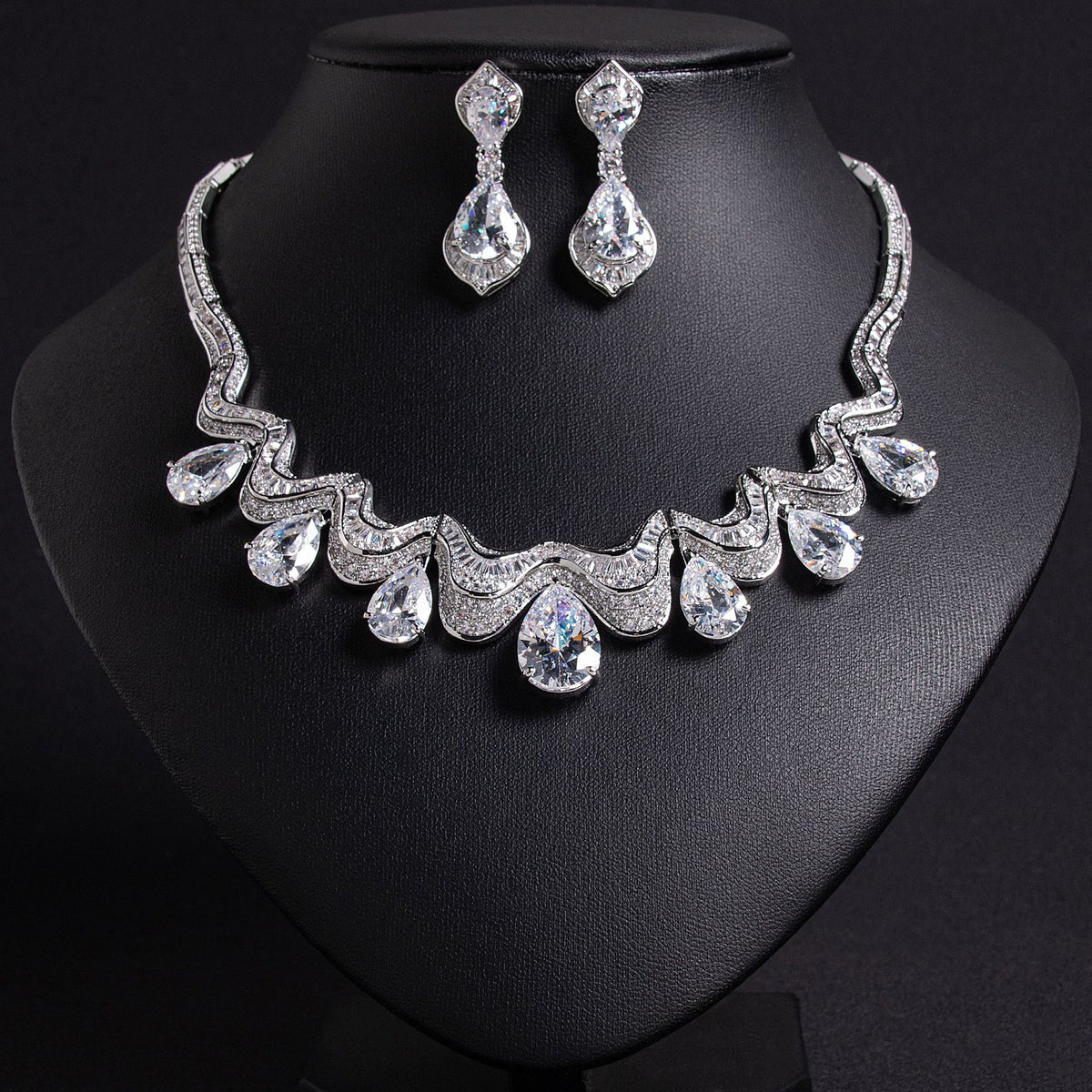 Yasmin wave teardrop bridal set, silver with clear stones