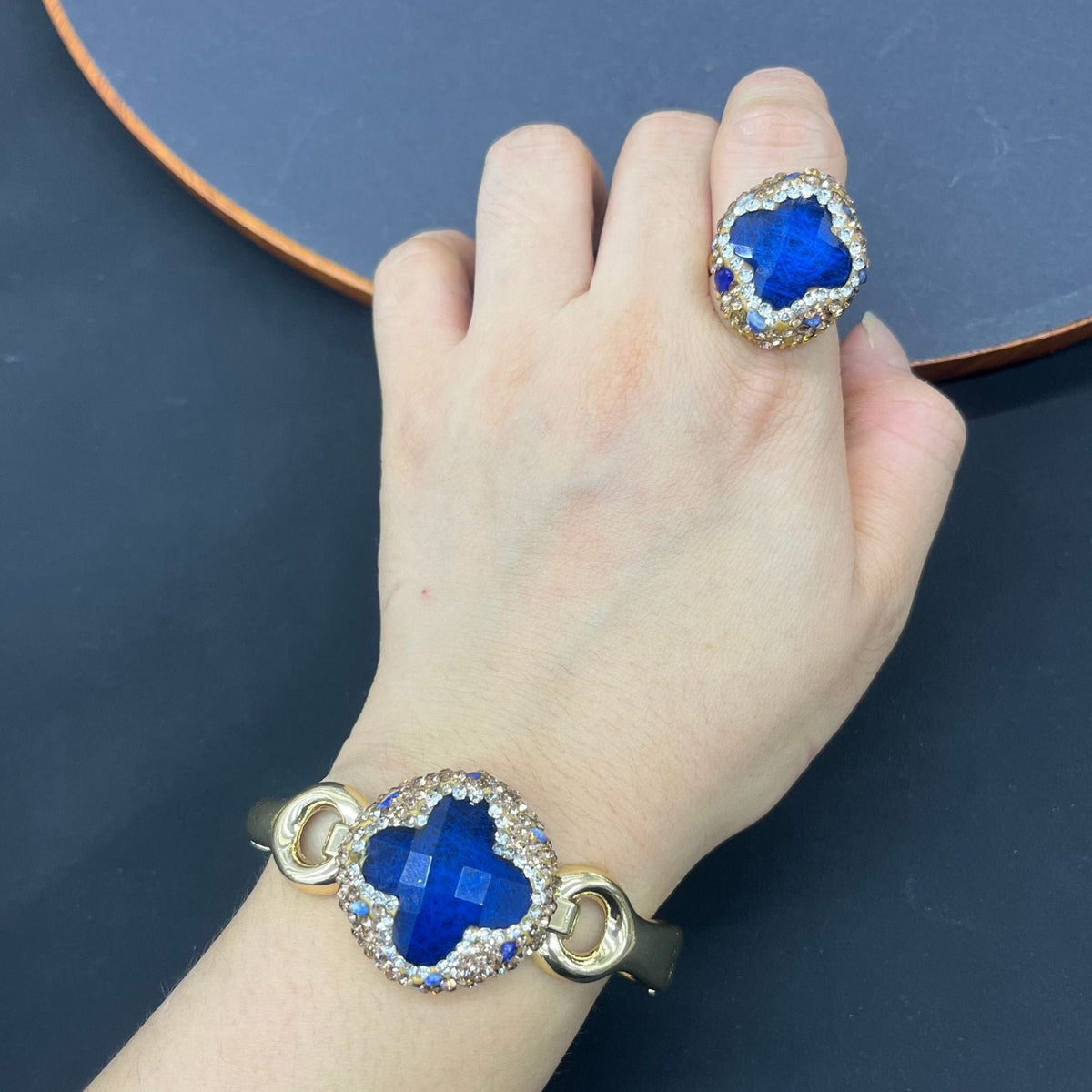 Clover opal-look bracelet and ring set