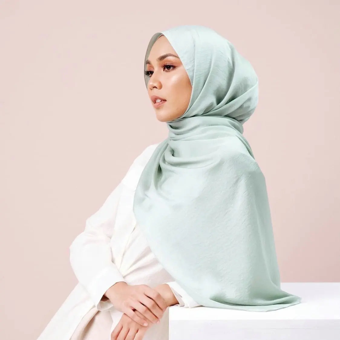 HB19 Premium Velvet Satin Chiffon Hijab