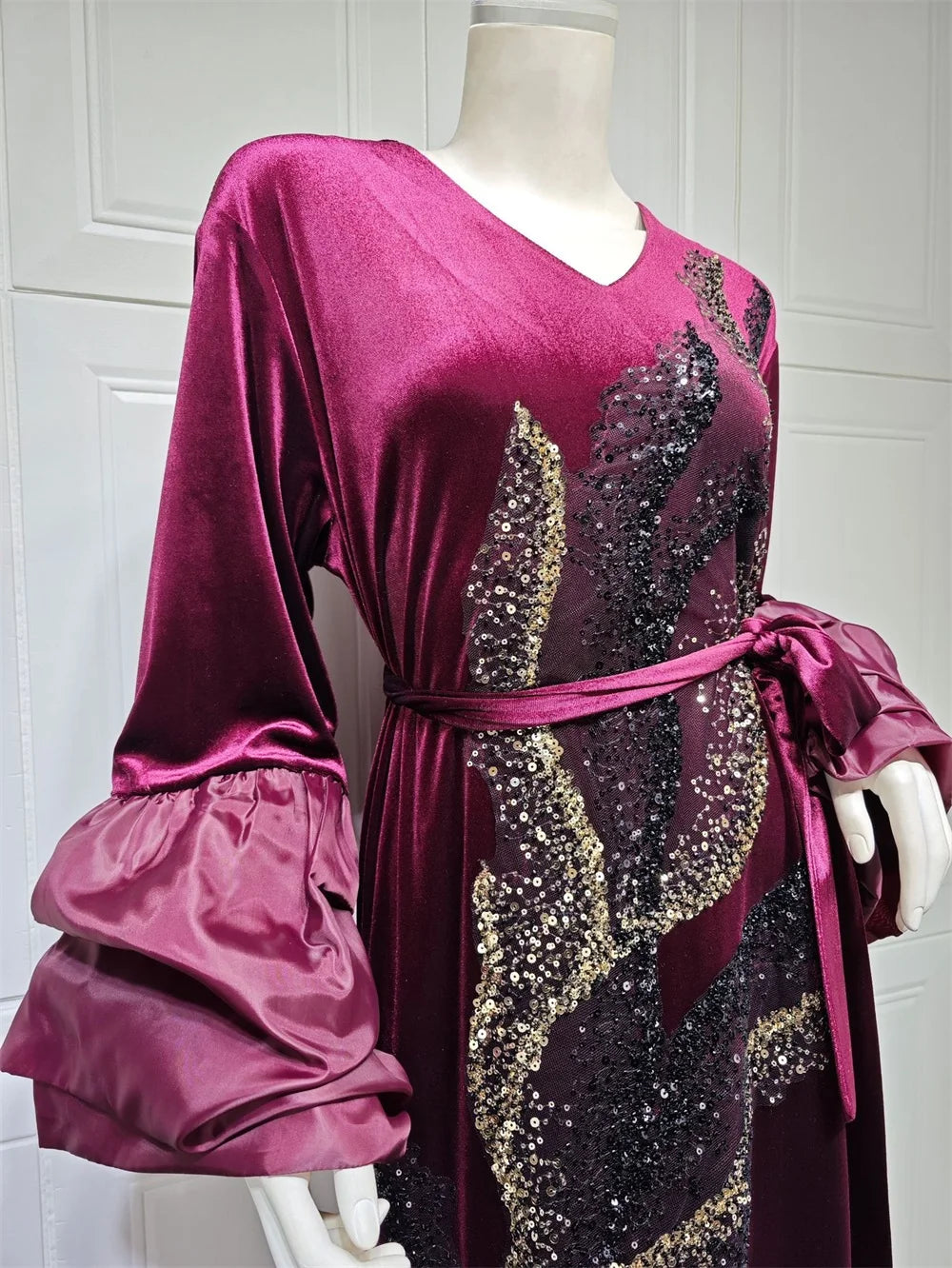 ABY11 Elegant Velvet Kaftan with Sequin Embellishments for Autumn/Winter