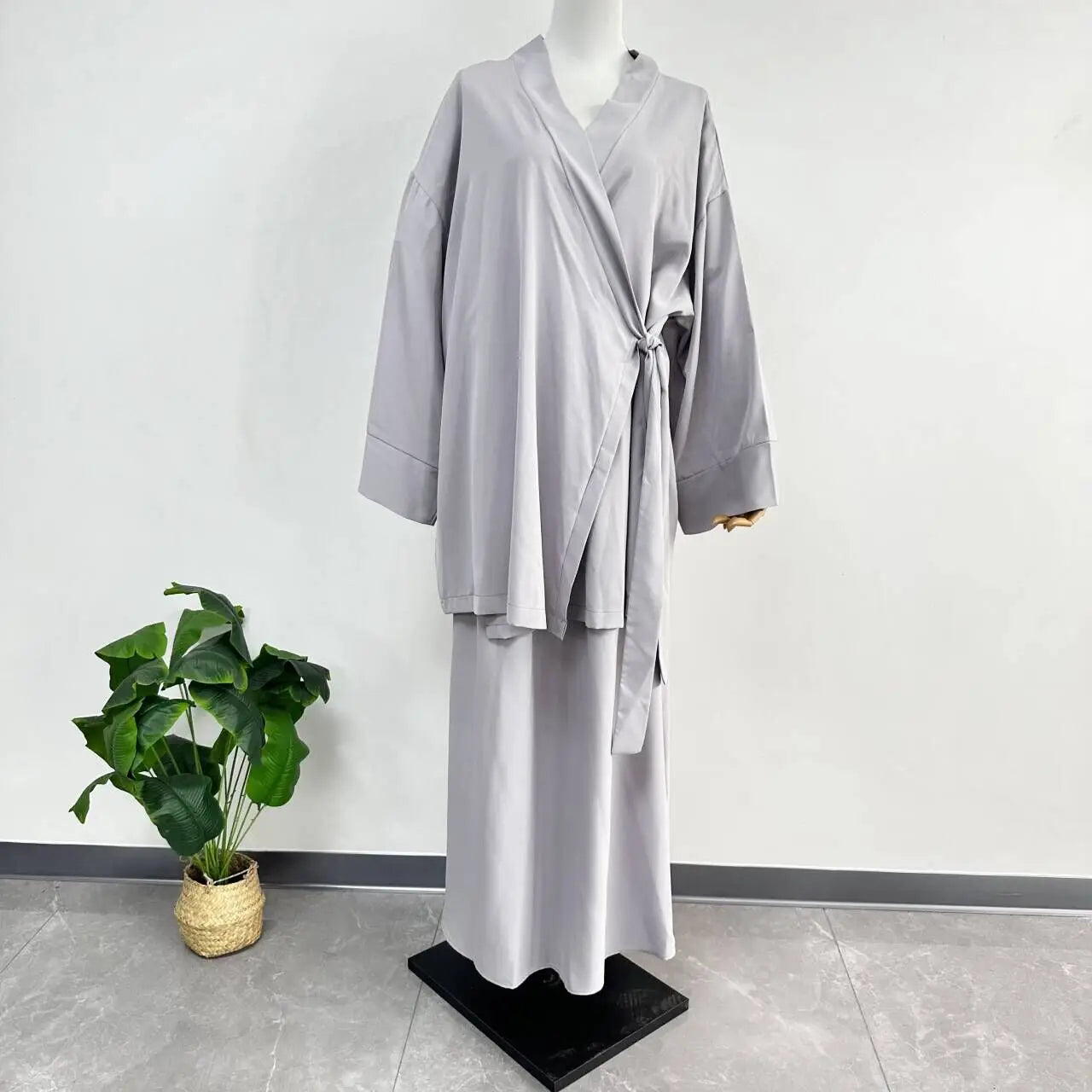 CF08 Modest Tie-Waist Kimono Abaya – Elegant Ramadan & Eid Wear for Women, Loose Fit with Wide Sleeves