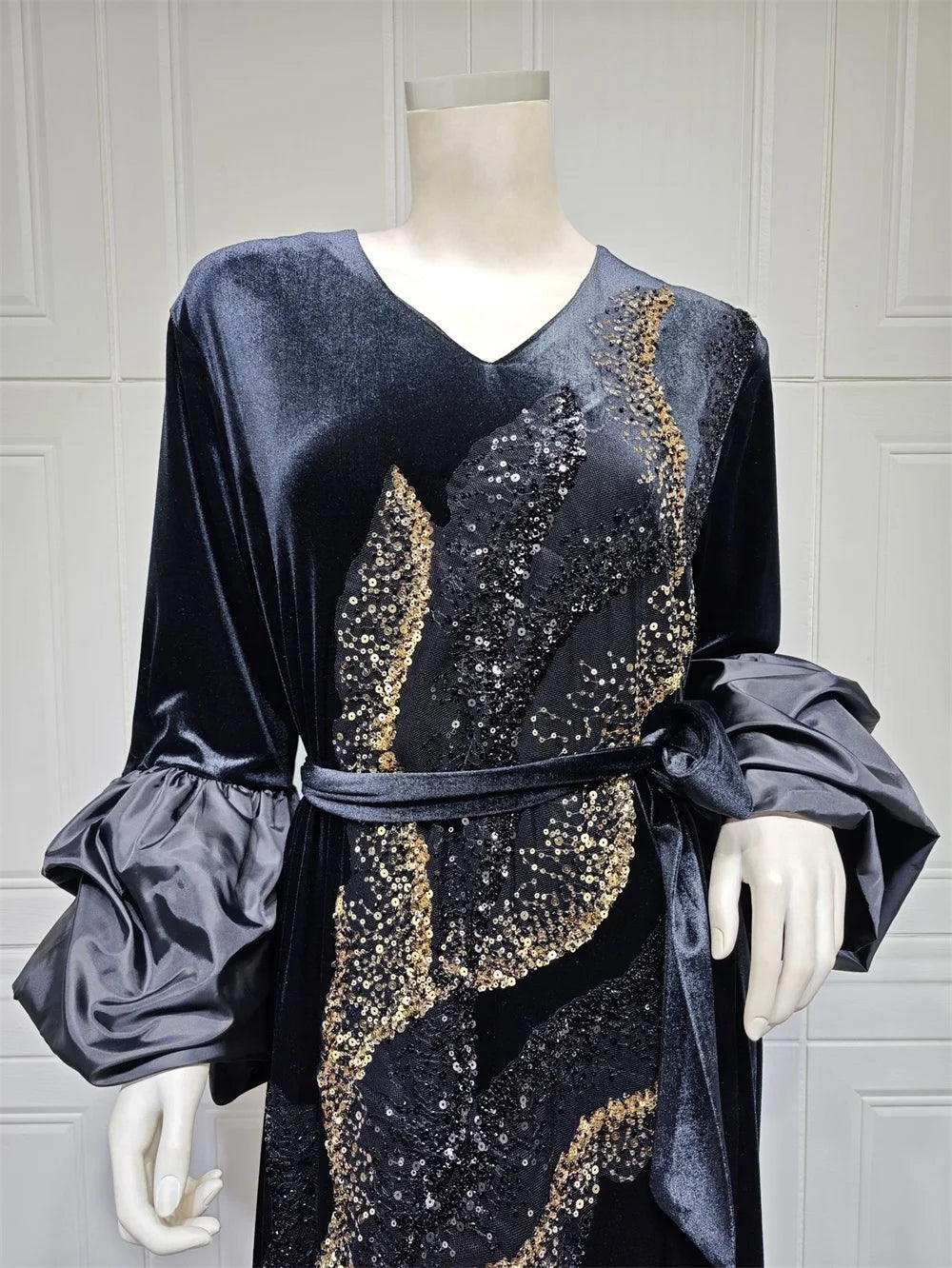 ABY11 Elegant Velvet Kaftan with Sequin Embellishments for Autumn/Winter