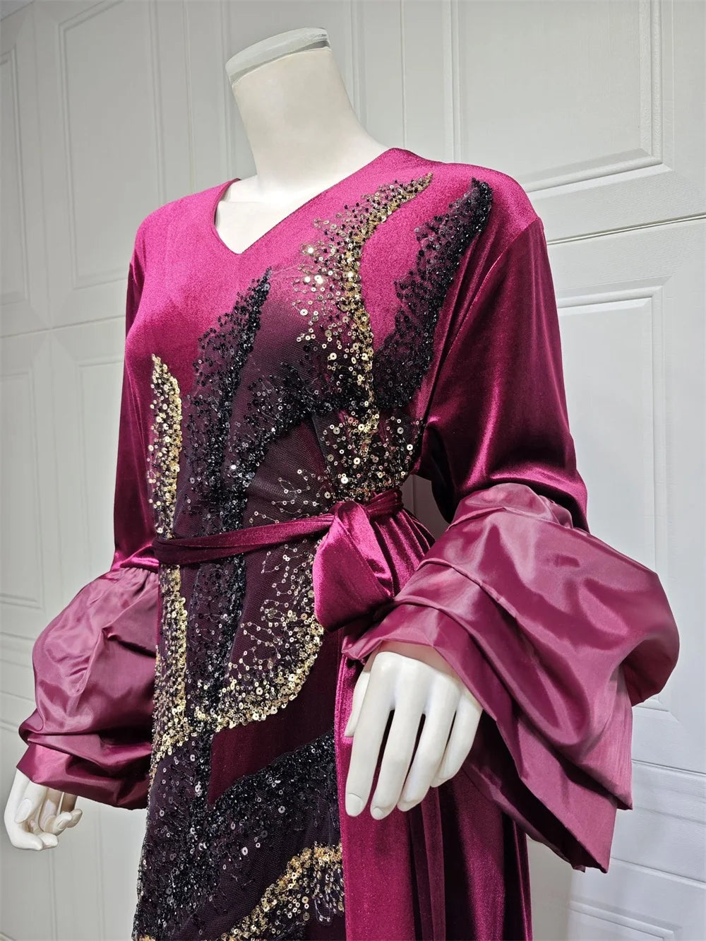 ABY11 Elegant Velvet Kaftan with Sequin Embellishments for Autumn/Winter