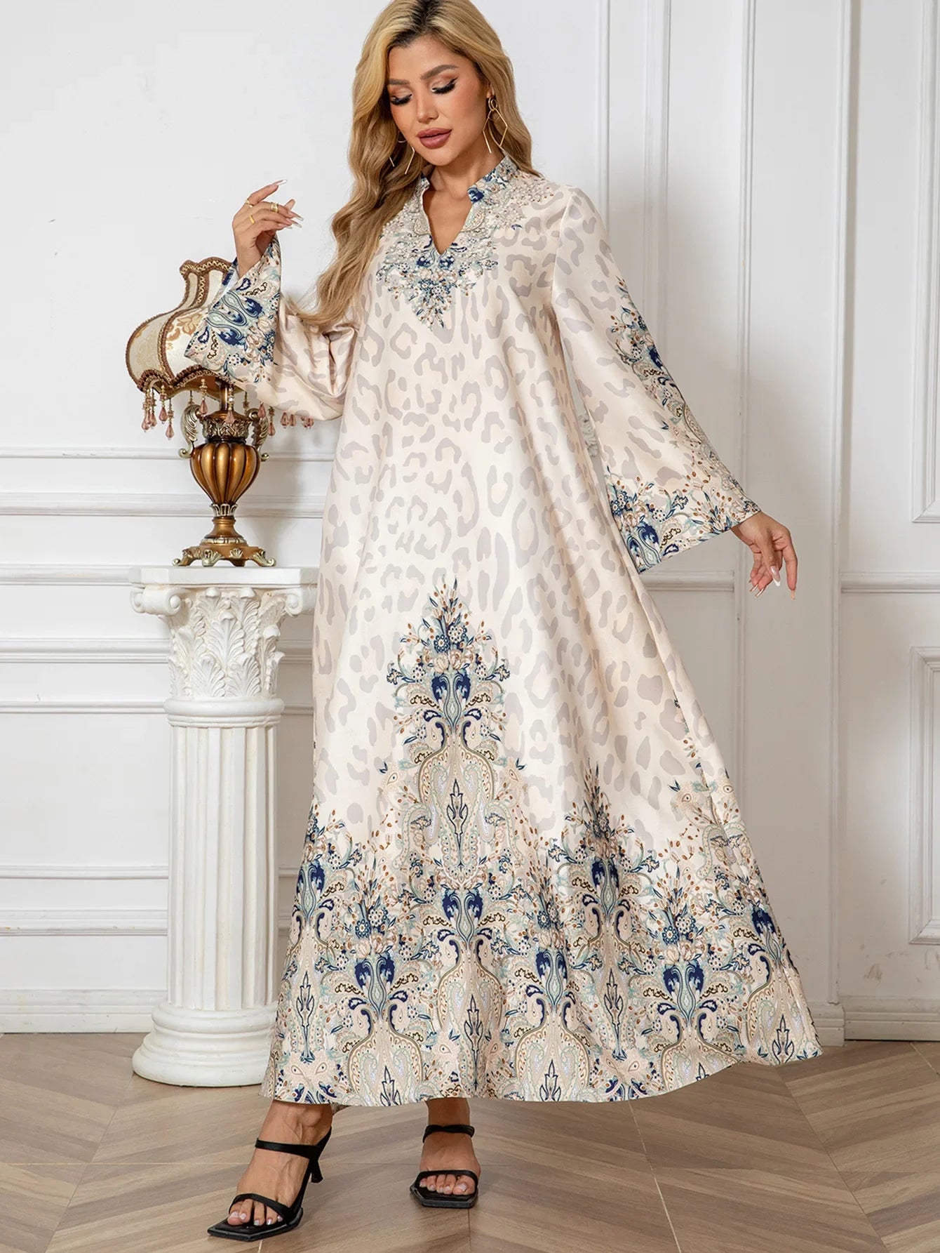 Majestic Paisley Print Abaya – Elegant Modest Dress for Eid & Ramadan (K5)